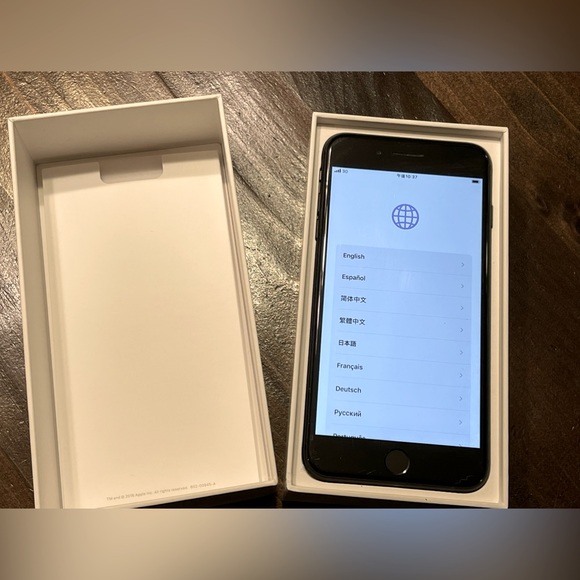 Apple Other - ❌❌ sold ❌❌Apple iPhone 7 Plus 128 GB black with original box Unlocked